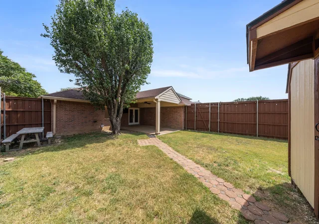 Photo 27 of Sale Pending at 412 Sugar Mill Rd, Cedar Hill, TX 75104 | MLS# 21341892 | Listing updated on 2026-10-05
