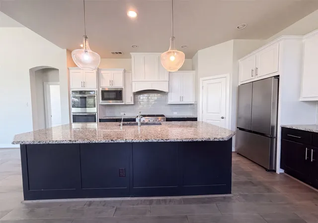 Photo 2 of Single family home for sale at 1901 Crested Ridge Rd, Aledo, TX 76008 | MLS# 21345222 | Listing updated on 2026-10-01