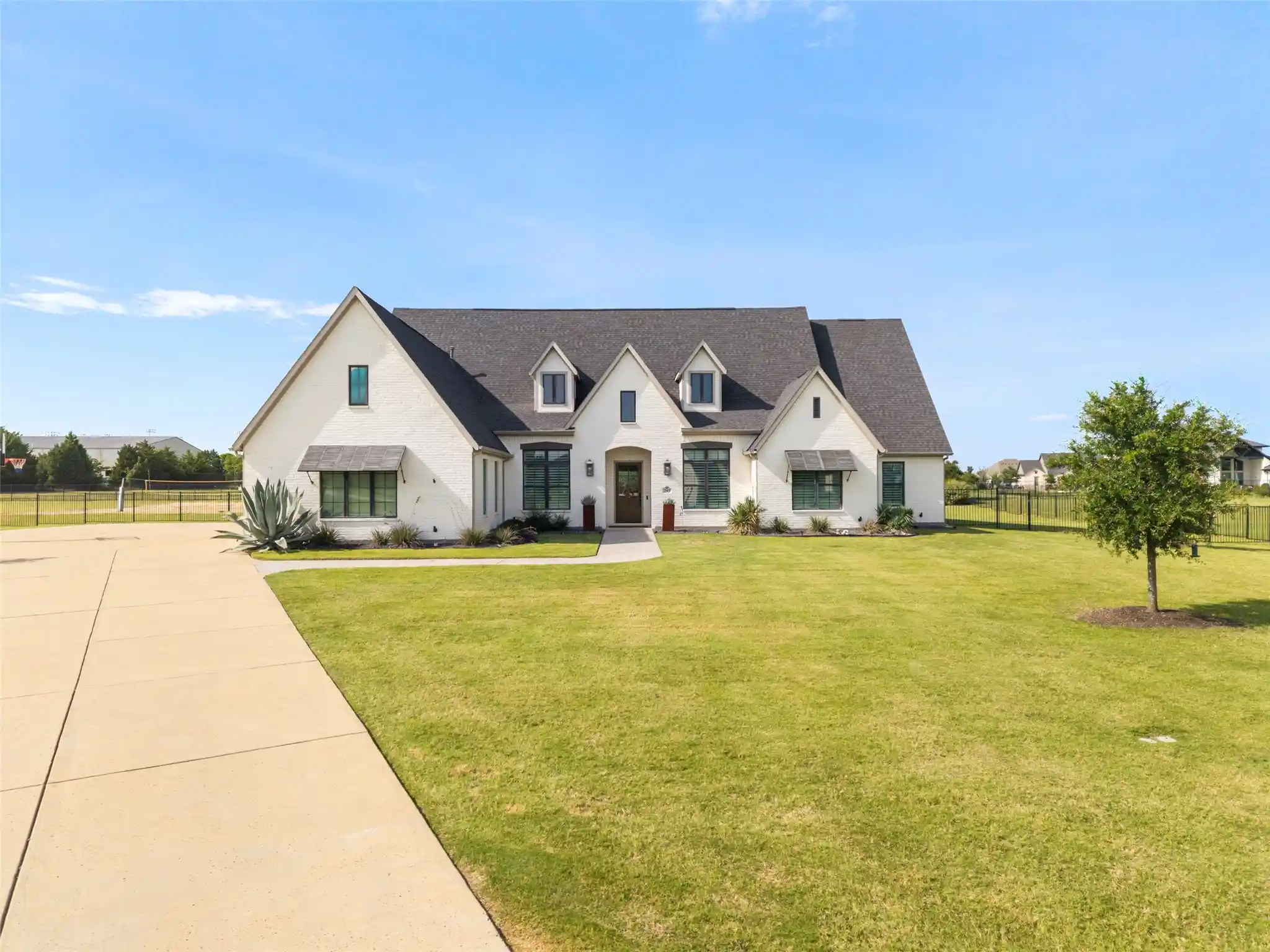 Photo 1 of Single family home for sale at 293 Claire Ct, Sunnyvale, TX 75182 | MLS# 21344213 | Listing updated on 2026-10-10