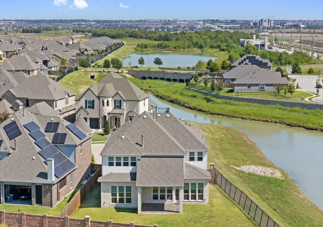 Photo 3 of Single family home for sale at 4437 Canadian River Dr, Prosper, TX 75078 | MLS# 21345211 | Listing updated on 2026-09-04