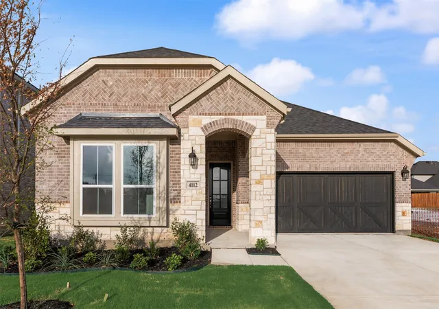 Photo 2 of Sale Pending at 4112 Picton Ave, Aubrey, TX 76227 | MLS# 21345229 | Listing updated on 2026-08-31