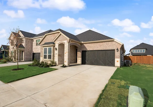 Photo 3 of Sale Pending at 4112 Picton Ave, Aubrey, TX 76227 | MLS# 21345229 | Listing updated on 2026-08-31