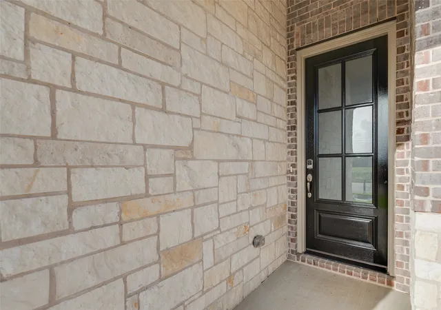 Photo 4 of Sale Pending at 4112 Picton Ave, Aubrey, TX 76227 | MLS# 21345229 | Listing updated on 2026-08-31