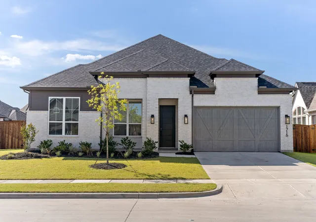 Photo 2 of Single family home for sale at 1716 Grenache Dr, Rockwall, TX 75032 | MLS# 21344080 | Listing updated on 2026-09-19