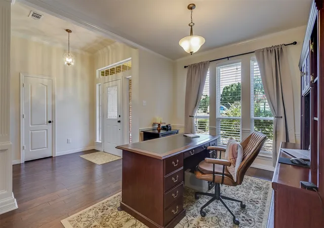 Photo 3 of Single family home for sale at 8051 Mavis Ave, Waxahachie, TX 75167 | MLS# 21345193 | Listing updated on 2026-08-20