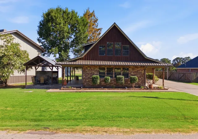 Photo 3 of Single family home for sale at 271 County Road 1559, Alba, TX 75410 | MLS# 21338612 | Listing updated on 2026-09-20
