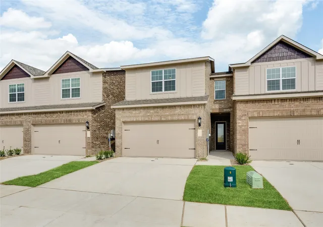 1st image of 474 Boyd Rd, Pilot Point, TX 76258 | MLS# 21345399