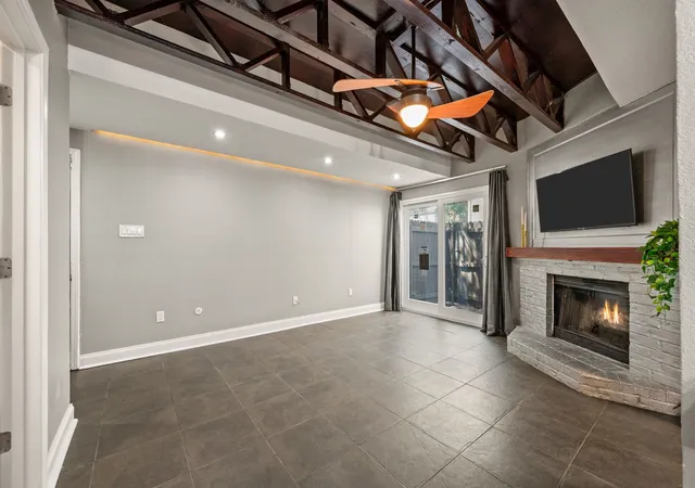 Photo 4 of Condo for sale at 1100 Brighton Dr #D, Arlington, TX 76012 | MLS# 21334922 | Listing updated on 2026-09-25