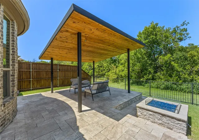 Photo 1 of Single family home for sale at 1557 Trowbridge Cir, Rockwall, TX 75032 | MLS# 21344100 | Listing updated on 2026-10-07