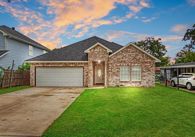 Photo 1 of Single family home for sale at 5832 Humbert Ave, Fort Worth, TX 76107 | MLS# 21341054 | Listing updated on 2026-08-30
