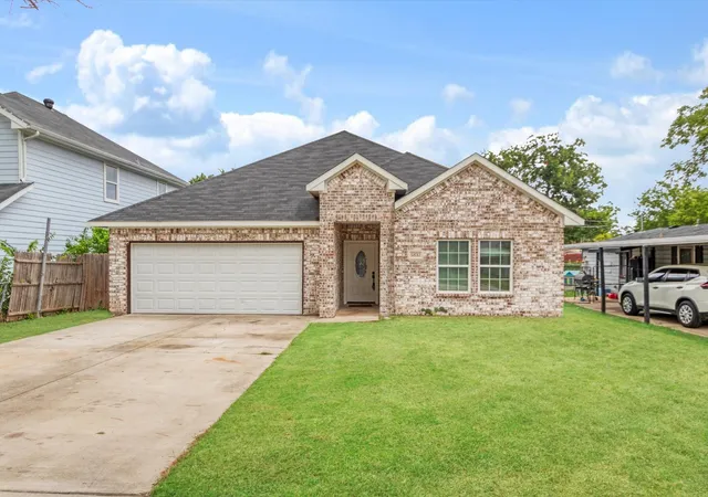 Photo 3 of Single family home for sale at 5832 Humbert Ave, Fort Worth, TX 76107 | MLS# 21341054 | Listing updated on 2026-08-30