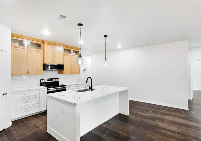 Photo 4 of Single family home for sale at 5832 Humbert Ave, Fort Worth, TX 76107 | MLS# 21341054 | Listing updated on 2026-08-30