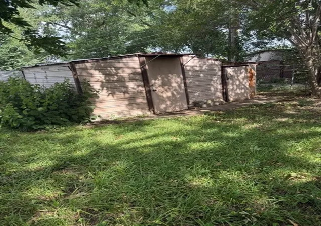13th image of 1305 W Bruton Rd, Mesquite, TX 75149 | MLS# 21343430
