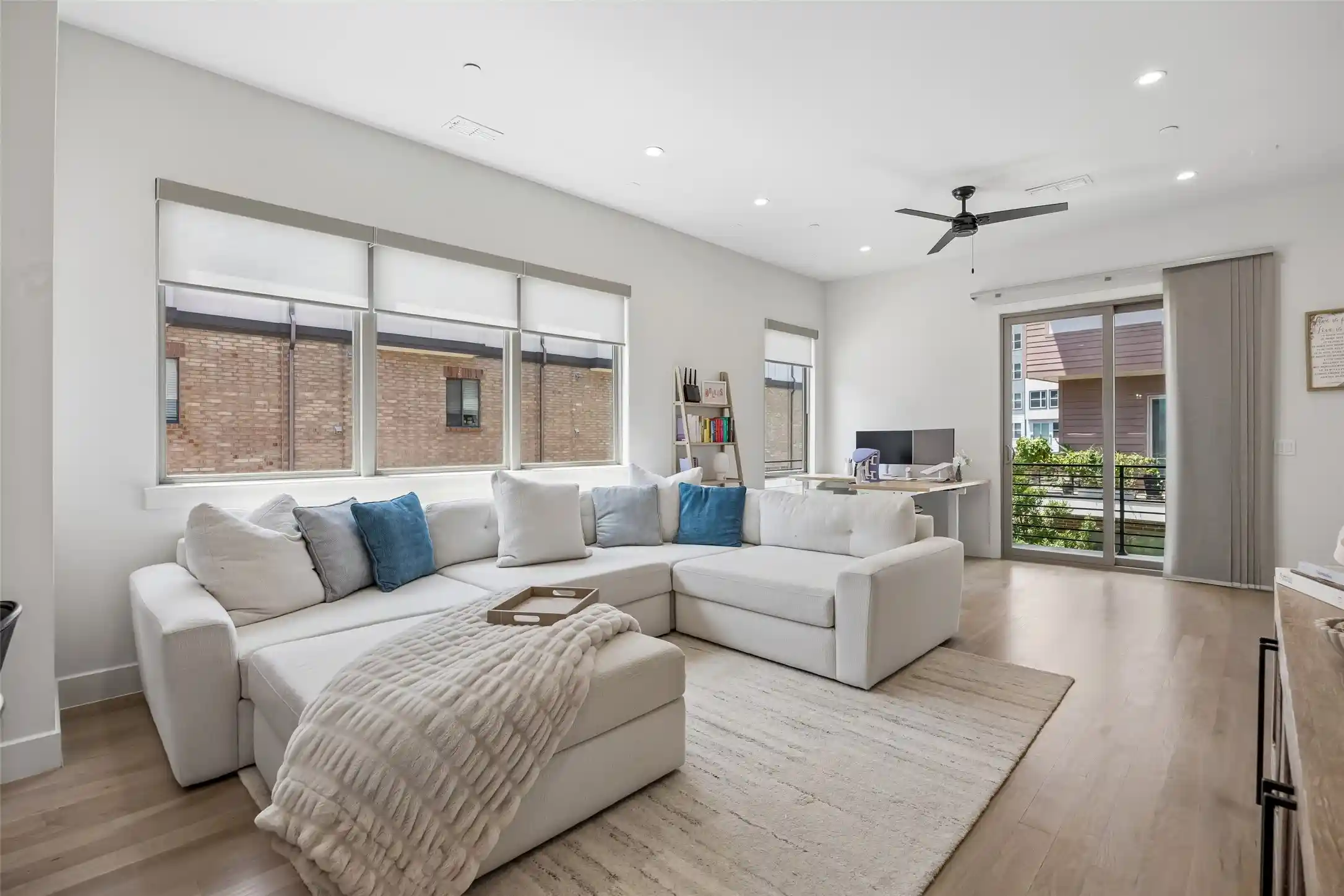 Photo 1 of Condo for sale at 13900 Noel Rd #301, Dallas, TX 75240 | MLS# 21344309 | Listing updated on 2026-10-28