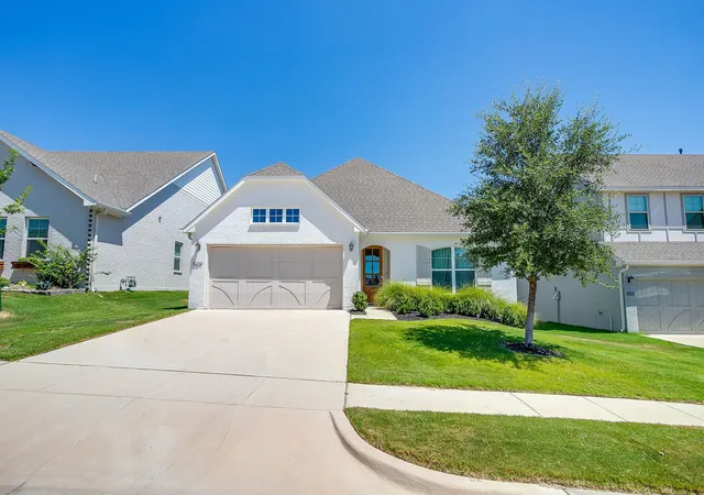 Single family home for sale at 1009 Brown Valley Trl, Weatherford, TX 76087 | MLS# 21342758