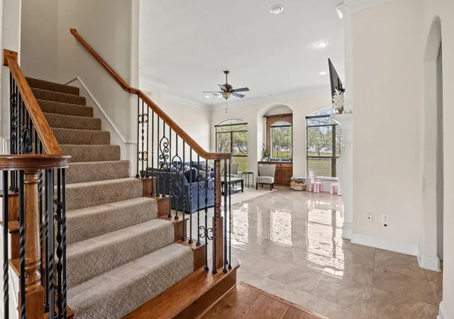 Photo 3 of Single family home for sale at 804 Bentwater Pkwy, Cedar Hill, TX 75104 | MLS# 21345084 | Listing updated on 2026-08-26