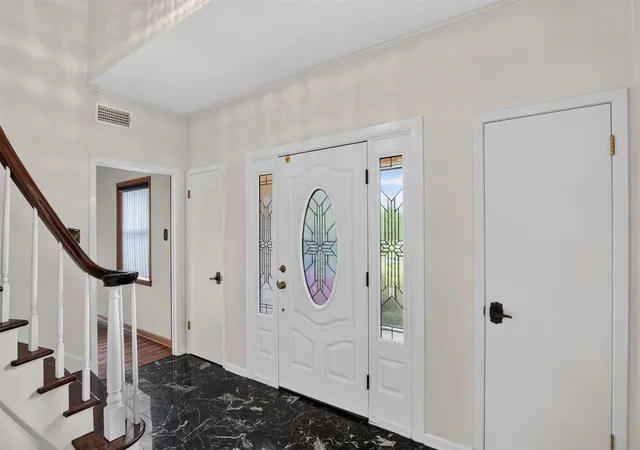 Photo 3 of Single family home for sale at 724 Pine Forest Dr, Minden, LA 71055 | MLS# 21344962 | Listing updated on 2026-08-24