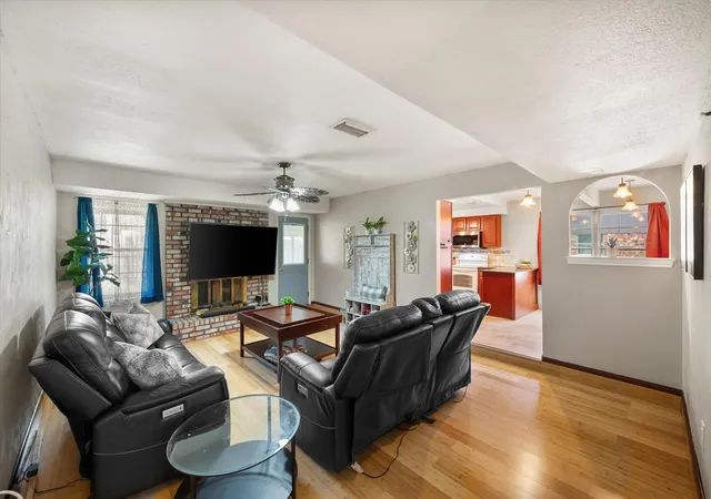 Photo 1 of Single family home for sale at 2508 Mardell Dr, Arlington, TX 76016 | MLS# 21345448 | Listing updated on 2026-08-04