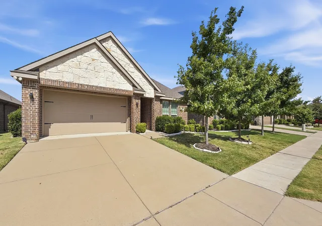 Photo 1 of Single family home for sale at 253 Stevenson Lndg, Royse City, TX 75189 | MLS# 21344858 | Listing updated on 2026-10-03