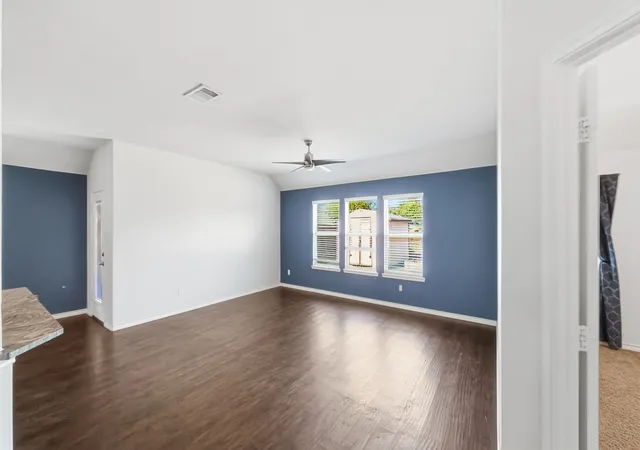 Photo 3 of Single family home for sale at 253 Stevenson Lndg, Royse City, TX 75189 | MLS# 21344858 | Listing updated on 2026-10-03