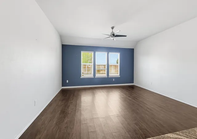 Photo 4 of Single family home for sale at 253 Stevenson Lndg, Royse City, TX 75189 | MLS# 21344858 | Listing updated on 2026-10-03