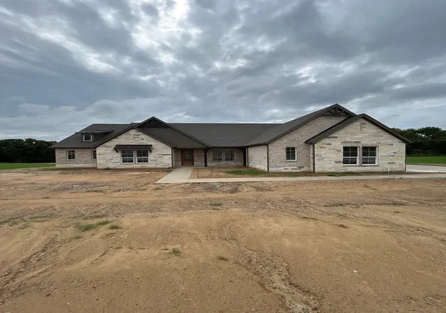 Photo 1 of Single family home for sale at 1103 Perrin Ln, Van Alstyne, TX 75495 | MLS# 21343930 | Listing updated on 2026-10-04