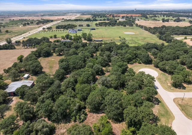4th image of 1213 Nottaway Ct, Burleson, TX 76028 | MLS# 21345540