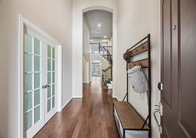 Photo 2 of Single family home for sale at 6401 Wind Song Dr, Mc Kinney, TX 75071 | MLS# 21344230 | Listing updated on 2026-08-28