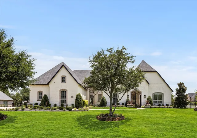 Photo 2 of Single family home for sale at 2120 Meadow View Dr, Prosper, TX 75078 | MLS# 21344030 | Listing updated on 2026-10-03