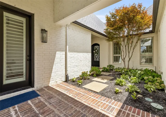 Photo 3 of Single family home for sale at 2120 Meadow View Dr, Prosper, TX 75078 | MLS# 21344030 | Listing updated on 2026-10-03