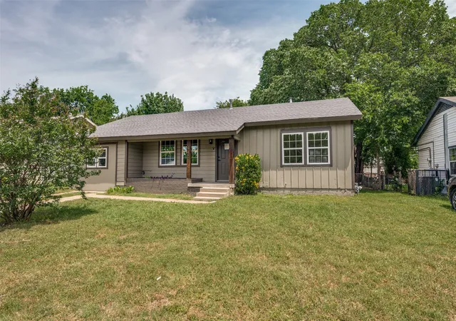 Photo 1 of Sale Pending at 4401 Forbes St, Fort Worth, TX 76105 | MLS# 21345617 | Listing updated on 2026-09-17