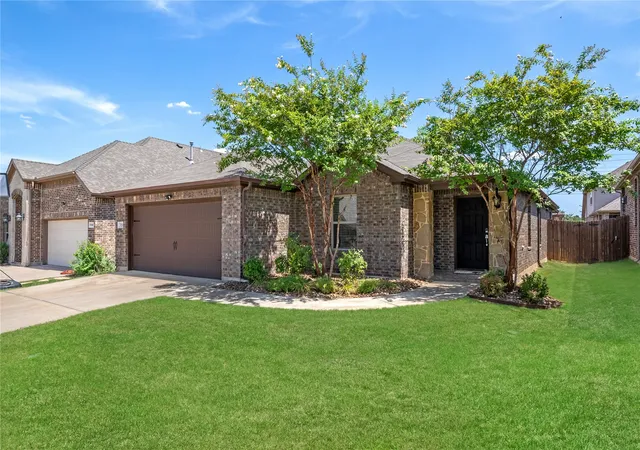 Photo 2 of Sale Pending at 3136 Sangria Lane, Fort Worth, TX 76177 | MLS# 21342412 | Listing updated on 2026-08-27