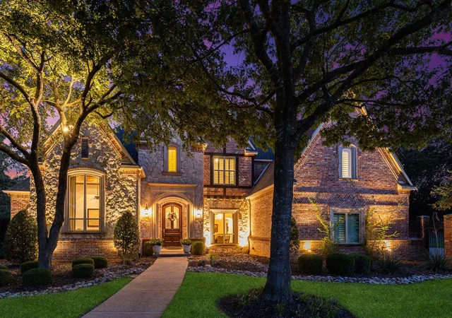 Photo 1 of Sale Pending at 3001 Loch Meadow Ct, Southlake, TX 76092 | MLS# 21345445 | Listing updated on 2026-08-24