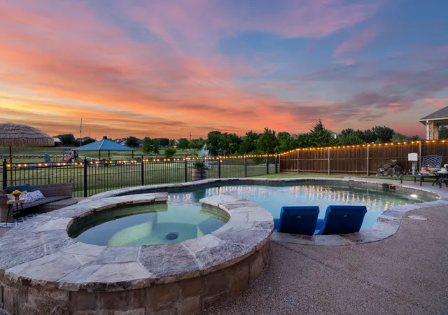 Photo 2 of Sale Pending at 2613 Los Olivos Ln, Fort Worth, TX 76131 | MLS# 21342719 | Listing updated on 2026-08-10