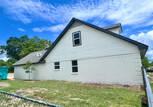 Photo 2 of Single family home for sale at 1605 Indian Summer Trl, Dallas, TX 75241 | MLS# 21344973 | Listing updated on 2026-09-21