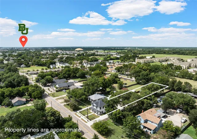 Photo 2 of Single family home for sale at 3008 S 3rd St, Waco, TX 76706 | MLS# 21342202 | Listing updated on 2026-09-01