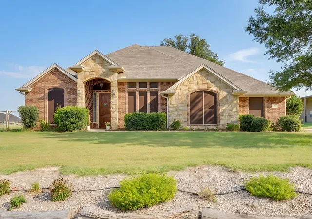 Photo 1 of Single family home for sale at 505 Morrow Rd, Springtown, TX 76082 | MLS# 21343578 | Listing updated on 2026-09-15
