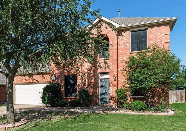 Photo 3 of Single family home for sale at 3119 Summer Grove Ct, Mansfield, TX 76063 | MLS# 21344675 | Listing updated on 2026-09-30