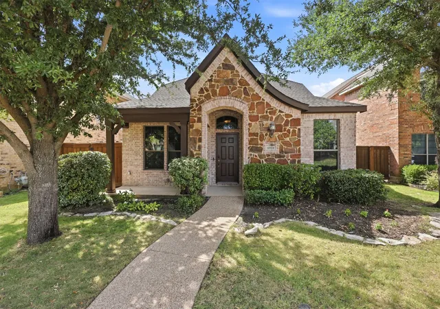Photo 1 of Single family home for sale at 6918 Nava, Grand Prairie, TX 75054 | MLS# 21325681 | Listing updated on 2026-10-02