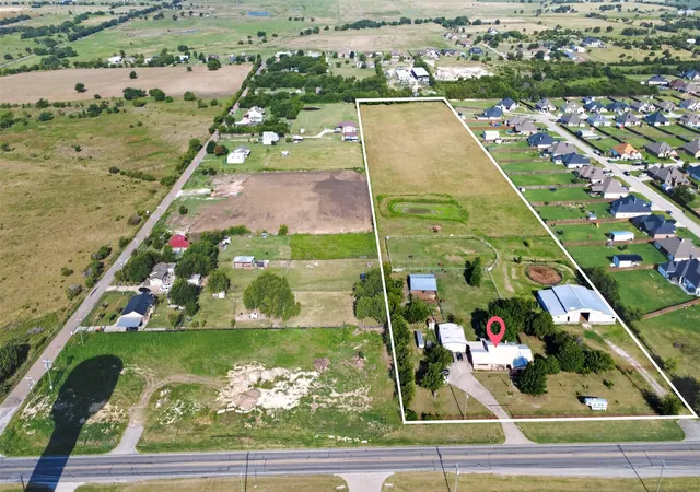 Photo 4 of Single family home for sale at 12501 Fm 2331, Godley, TX 76044 | MLS# 21345589 | Listing updated on 2026-09-21