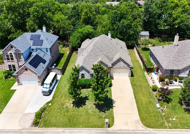 Photo 3 of Single family home for sale at 7420 Rose Crest Blvd, Fort Worth, TX 76140 | MLS# 21332236 | Listing updated on 2026-08-29