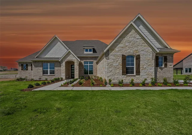 Photo 1 of Single family home for sale at 705 Water Side Dr, Van Alstyne, TX 75495 | MLS# 21345626 | Listing updated on 2026-10-07