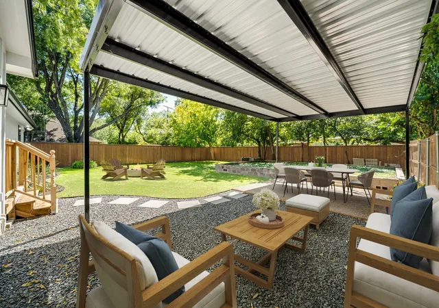 Photo 3 of Single family home for sale at 833 N Bailey Ave, Fort Worth, TX 76107 | MLS# 21342613 | Listing updated on 2026-08-19