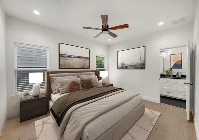 Photo 4 of Single family home for sale at 833 N Bailey Ave, Fort Worth, TX 76107 | MLS# 21342613 | Listing updated on 2026-08-19