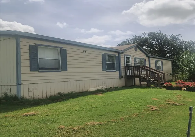 Photo 2 of Manufactured home for sale at 7676 County Road 247, Caldwell, TX 77836 | MLS# 21337688 | Listing updated on 2026-09-17