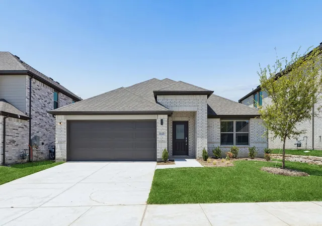 Photo 2 of Single family home for sale at 6652 Valley Lake Ln, Crowley, TX 76036 | MLS# 21345706 | Listing updated on 2026-08-28