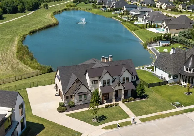 Photo 2 of Single family home for sale at 1108 Glen Abbey Ct, Rockwall, TX 75032 | MLS# 21341696 | Listing updated on 2026-09-19