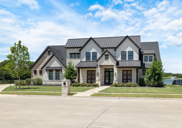 Photo 3 of Single family home for sale at 1108 Glen Abbey Ct, Rockwall, TX 75032 | MLS# 21341696 | Listing updated on 2026-09-19