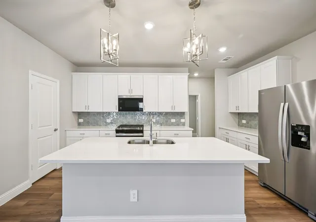 Photo 1 of Sale Pending at 10929 Cottonbowl Dr, Fort Worth, TX 76179 | MLS# 21345402 | Listing updated on 2026-10-05