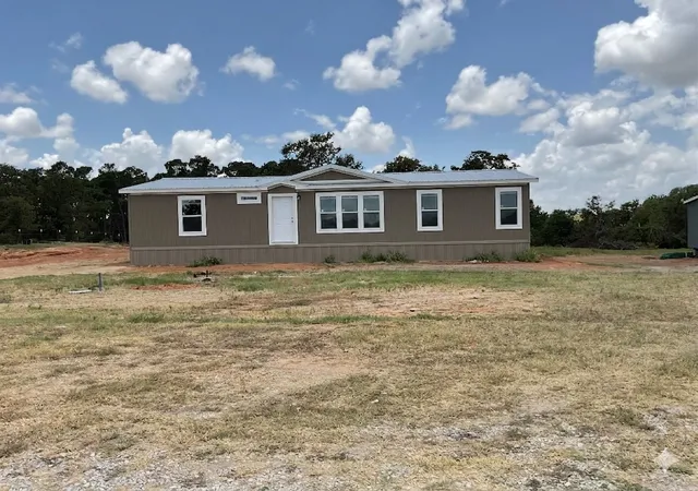Photo 1 of Manufactured home for sale at 133 Firefly Dr, Springtown, TX 76082 | MLS# 21345828 | Listing updated on 2026-08-20